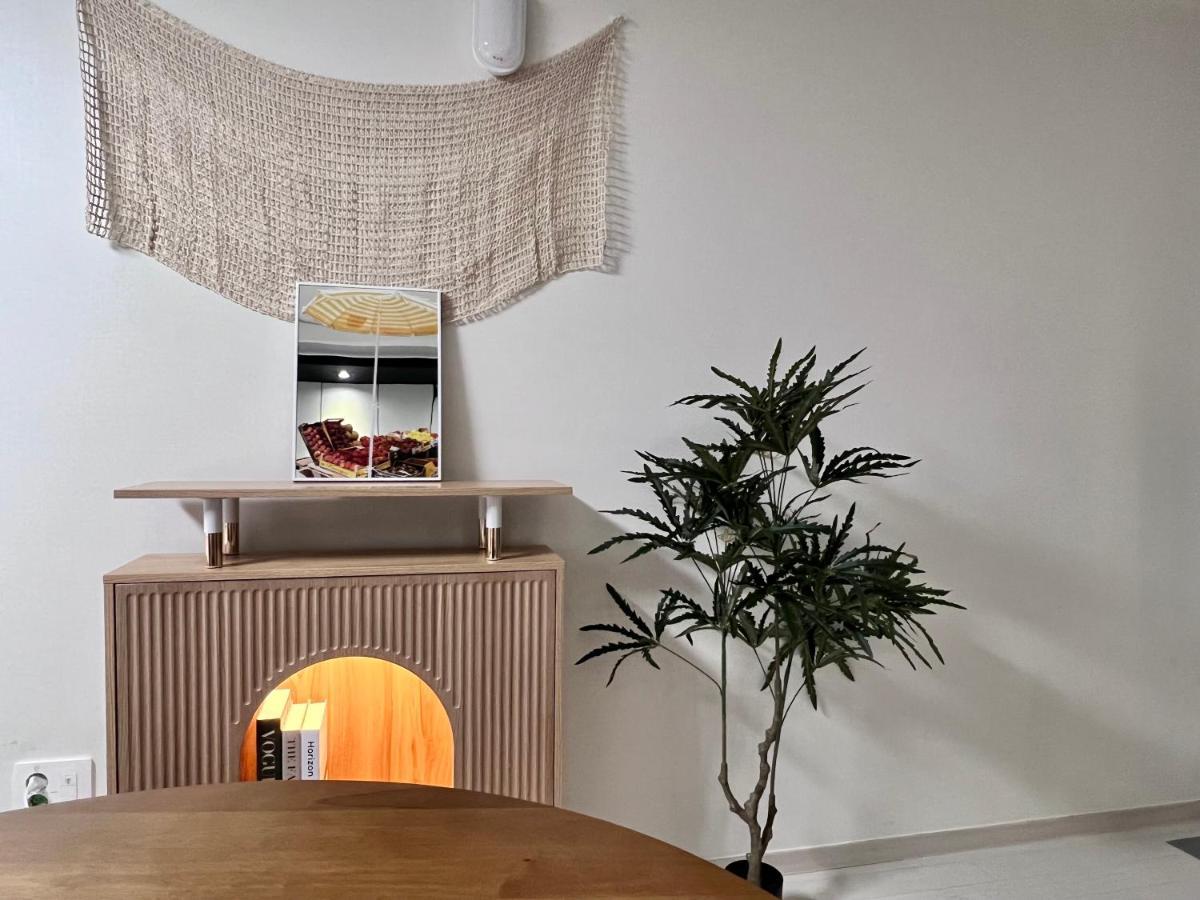 Mi - Starbnb Branch